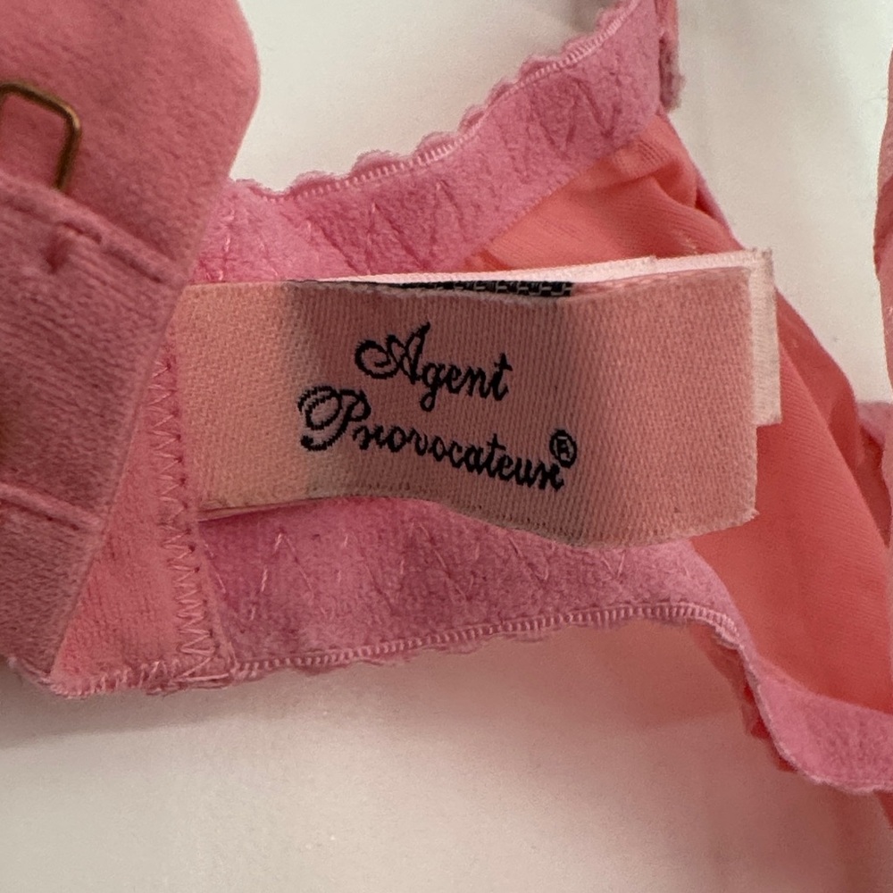 Agent Provocateur Lorna RARE Pink Sheer Lace Bra NWOT - Picture 3 of 3
